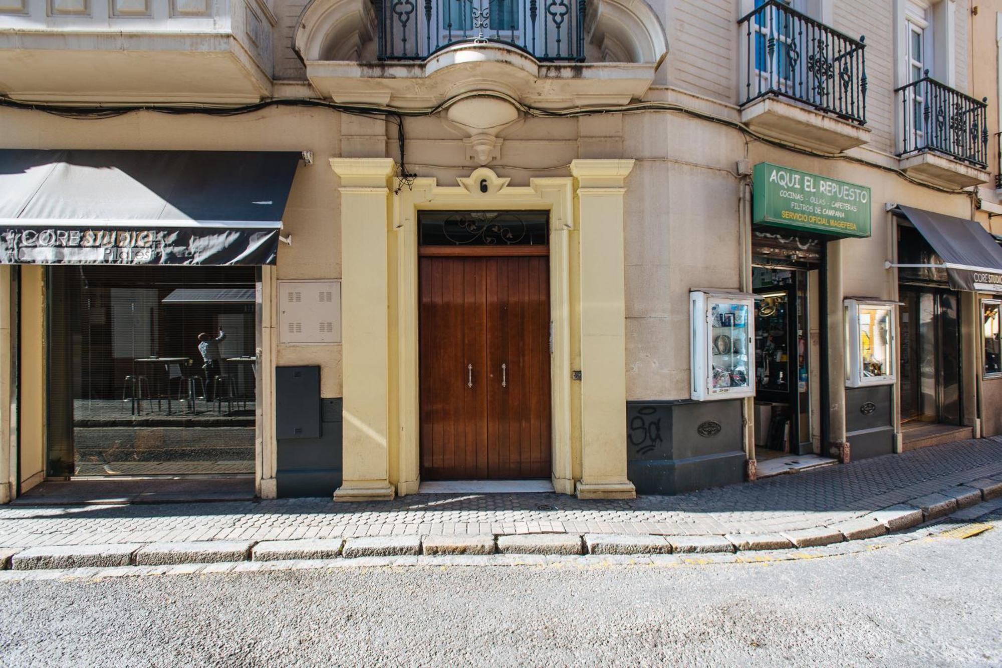 Hostly Orfila 3A-3B Exclusive Penthouse-Center-Fibre-Parking Optional Apartment Sevilla Bagian luar foto