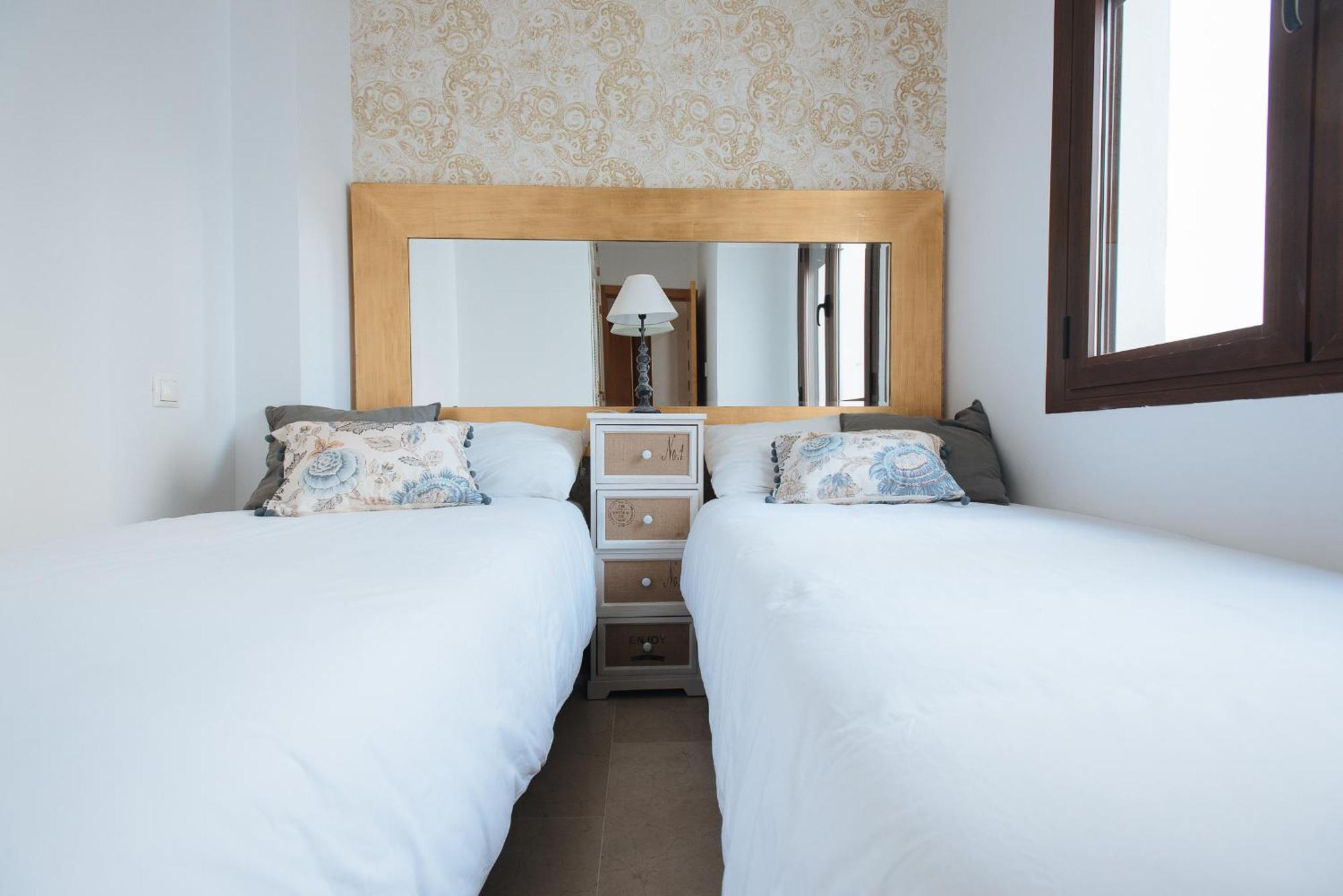 Hostly Orfila 3A-3B Exclusive Penthouse-Center-Fibre-Parking Optional Apartment Sevilla Bagian luar foto